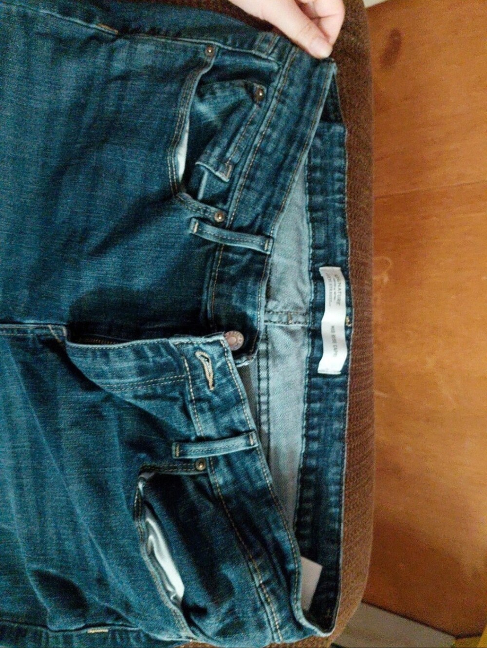Levi Mid Rise Capri Pants - Picture 4 of 7